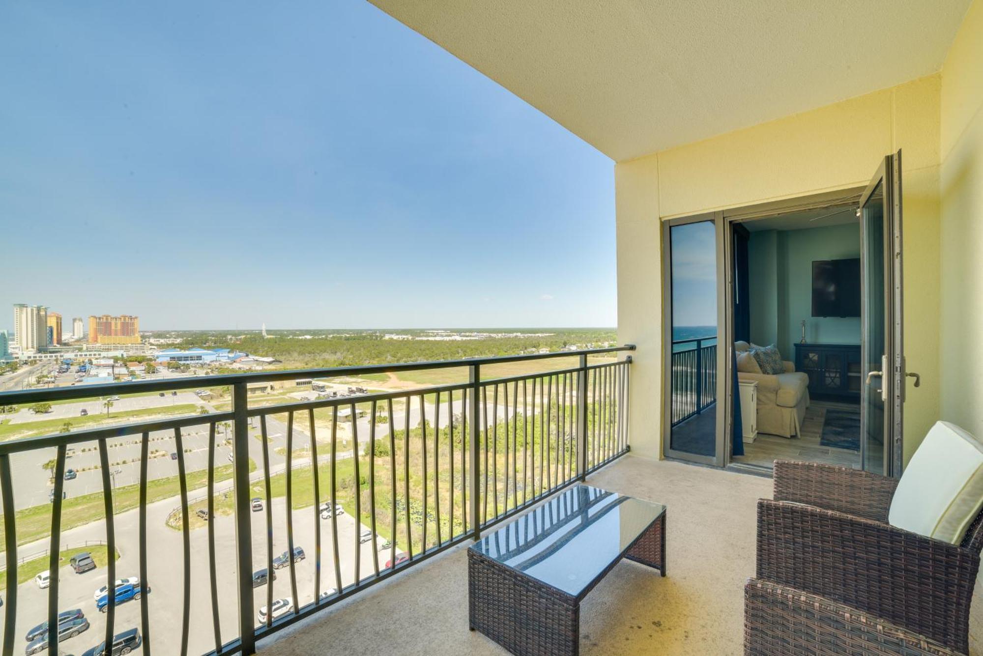Breezy Panama City Beach Condo With Private Balcony! Exterior photo
